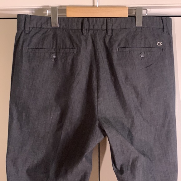 Calvin Klein (38”x34”) - Picture 3 of 13